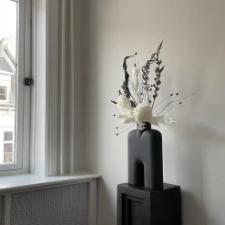 101 Copenhagen Cobra Vase Høj Medium Sort