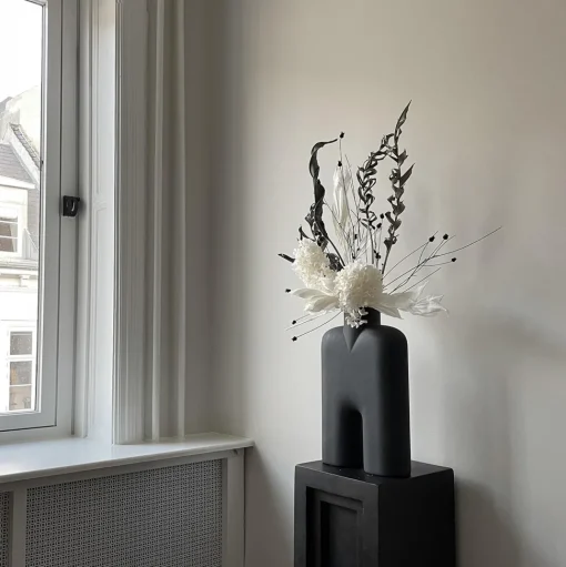 101 Copenhagen Cobra Vase Høj Medium Sort