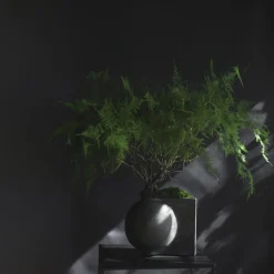 101 Copenhagen Offset Vase Mini Mørkgrå