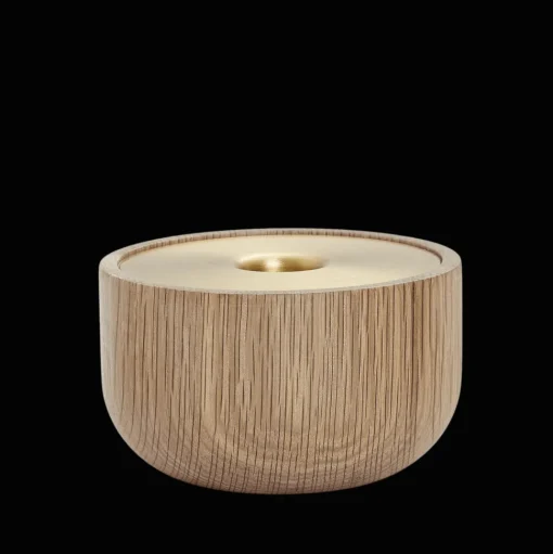 Andersen Furniture Nordic Fyrfadsholder Medium Egetrá