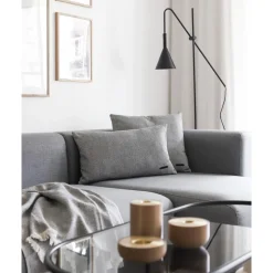 Andersen Furniture Nordic Fyrfadsholder Medium Egetrá