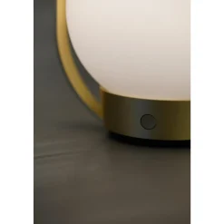 Antidark Palla T1 Bordlampe Brándt Messing