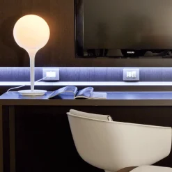 Artemide CASTORE 14 Bordlampe E14 Hvid