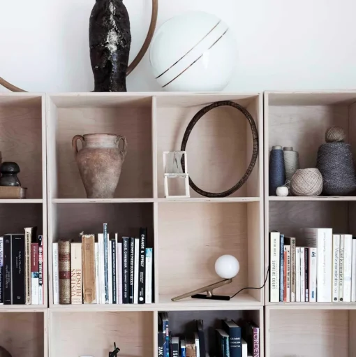Artemide Yanzi Bordlampe Børstet Messing/Hvid