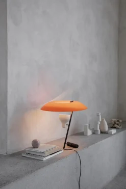 Astep Model 548 Bordlampe Mørk Messing/Orange
