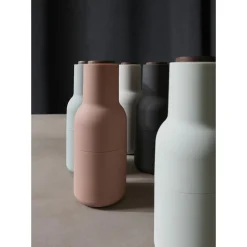 Audo Bottle Grinder Sát af 2 Nudes/Valnød