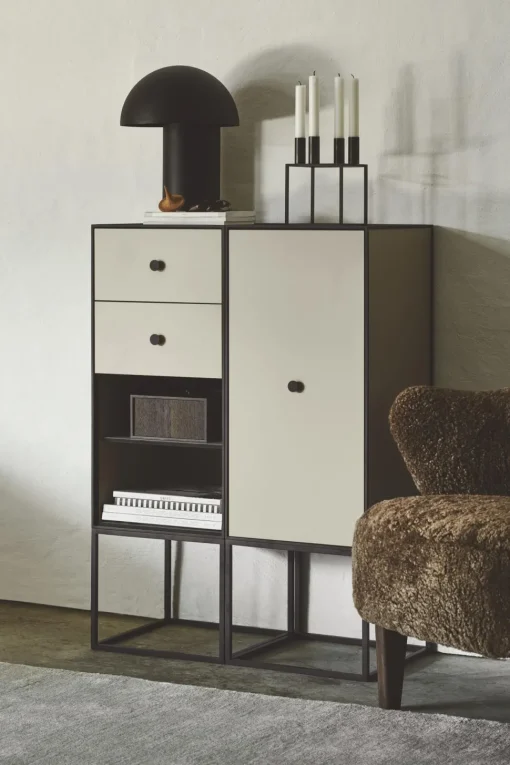 Audo Frame Skab 70 med Hylde & 2 Skuffer Sortbejdset Ask
