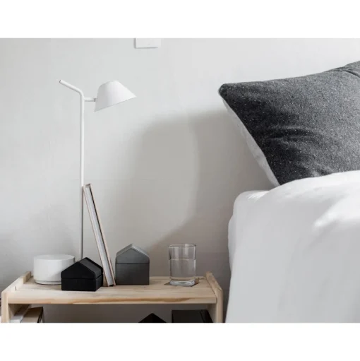 Audo Peek Bordlampe Sort