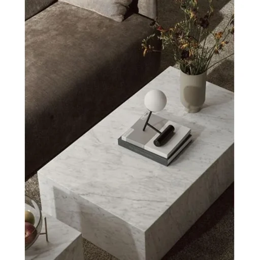 Audo Plinth Sofabord Lav Carrara Marmor
