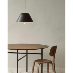 Audo Snaregade Spisebord RundtØ120 Sort & Mørkbejdset Eg