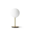 Audo TR Bordlampe Børstet Messing med Mat Opal Páre
