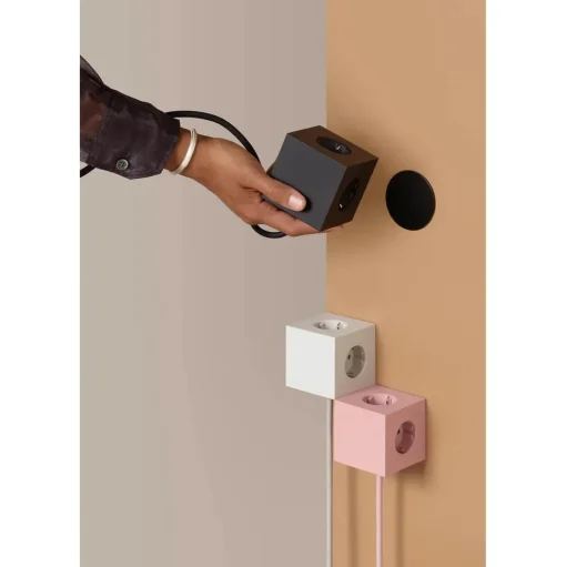 Avolt Square 1 USB C & Magnet 180cm Stockholm Black