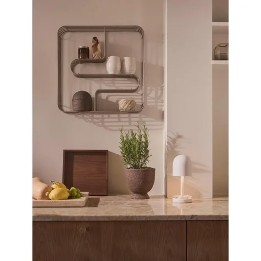 AYTM CURVA Hyldedisplay Firkant Taupe