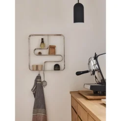 AYTM CURVA Hyldedisplay Firkant Taupe
