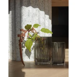 AYTM FOLIUM Vase 25 cm Sort
