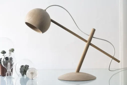 Brdr. Krüger Lune Bordlampe Røget Egetrá