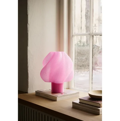 Crème Atelier Soft Serve Grande Bordlampe Rose Sorbet