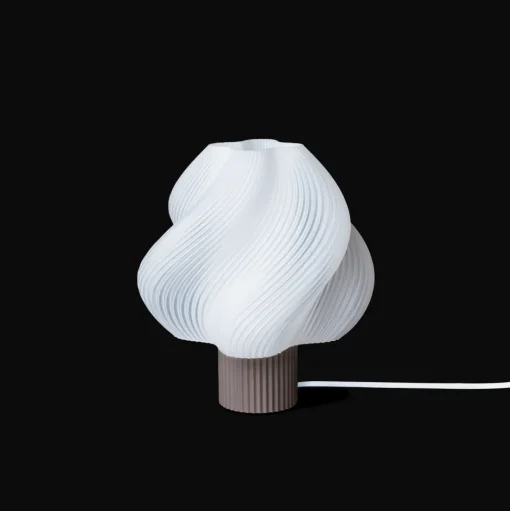 Crème Atelier Soft Serve Grande Bordlampe Mocha