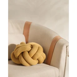 Design House Stockholm Knot Pude Gul