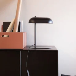 Dyberg Larsen Arch Bordlampe Mat Sort
