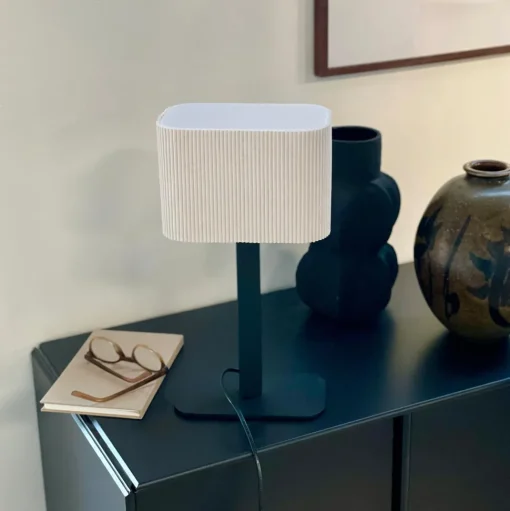 Dyberg Larsen Calix Bordlampe Natur/Sort