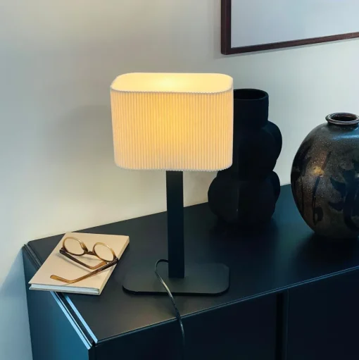 Dyberg Larsen Calix Bordlampe Natur/Sort