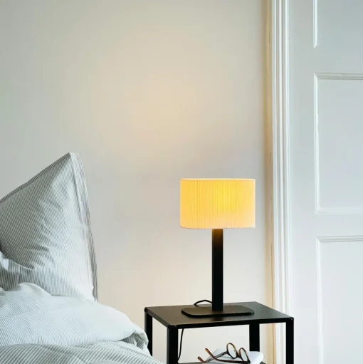Dyberg Larsen Calix Bordlampe Natur/Sort