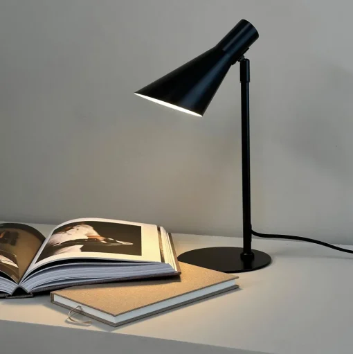 Dyberg Larsen DL12 Bordlampe Mini Krom