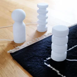 Dyberg Larsen Harper Kegle Bordlampe Hvid