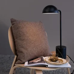 Dyberg Larsen Marble Bordlampe