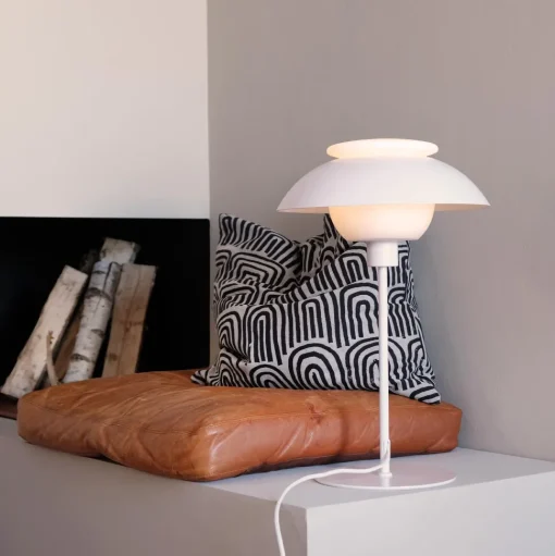 Dyberg Larsen Opus Bordlampe Hvid