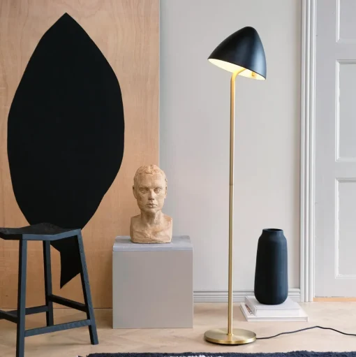 Dyberg Larsen Oulu Gulvlampe Sort/Messing