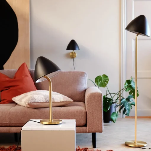 Dyberg Larsen Oulu Gulvlampe Sort/Messing