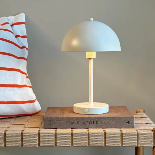 Dyberg Larsen Stockholm Bordlampe Perlehvid