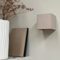 Dyberg Larsen Venus Váglampe 10x10 Beige
