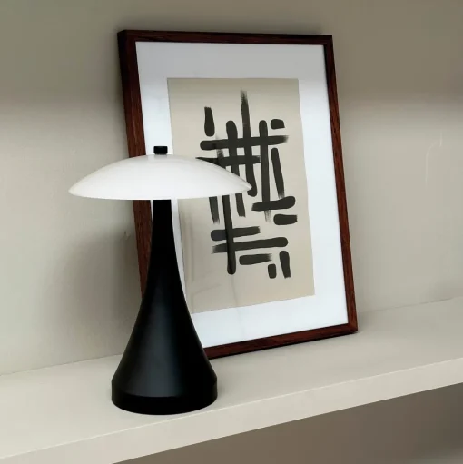 Dyberg Larsen Vienna Bordlampe Sort/Opal