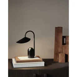 Ferm Living Arum Transportabel Lampe Sort