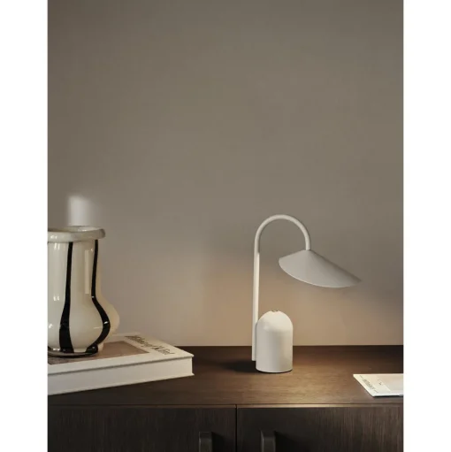 Ferm Living Arum Transportabel Lampe Cashmere