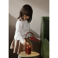 Ferm Living Arum Transportabel Lampe Oxide Red