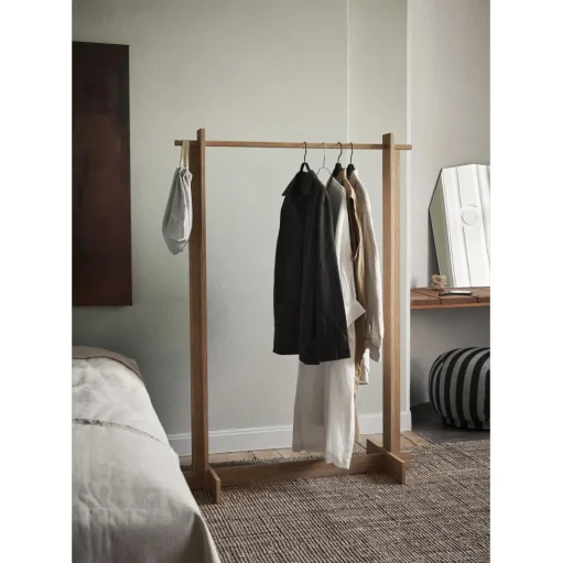 Ferm Living Bridge Tøjstativ 105x150 cm Oileret Egetrá