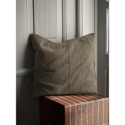Ferm Living Darn Pude 50x50 cm Mørk/Taupe