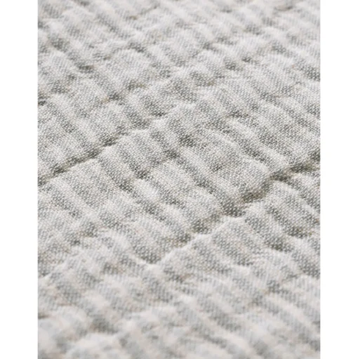 Ferm Living Fino Sengetáppe Tea Green/Sand