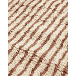 Ferm Living Kami Knyttet Gulvtáppe 120x180 Off-White/Rødbrun