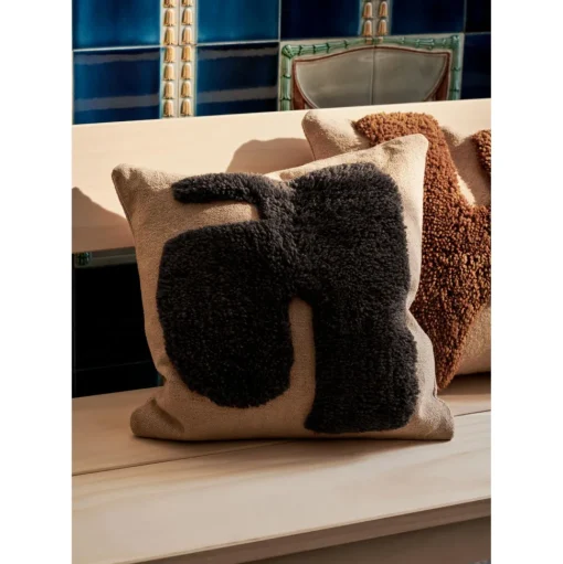 Ferm Living Lay Pude Sand/Dark Brown