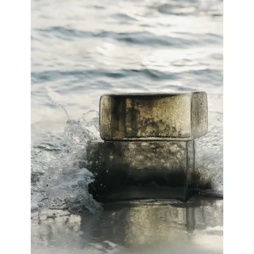 Ferm Living Oscil Skulptur Recycled Smoked Grey