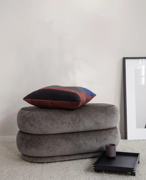 Ferm Living Oval Puf Faded Velvet Beige