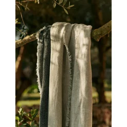 Ferm Living Pila Linen Táppe 120x170 Sort/Elm Green
