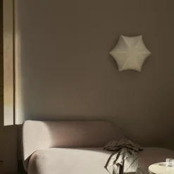 Ferm Living Poem VáglampeØ36 Hvid/Cashmere