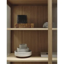 Ferm Living Reed Vitrineskab Natural Eg