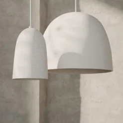 Ferm Living Speckle Pendel Lille Råhvid